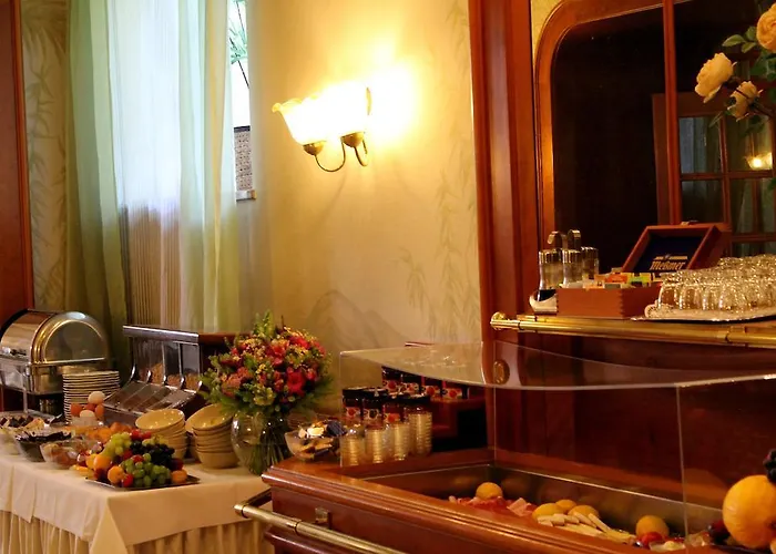 ホテル Boutique Krone 3*