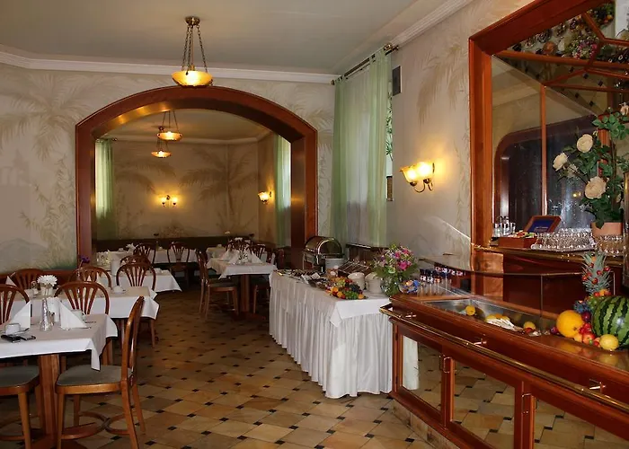 ホテル Boutique Krone 3*